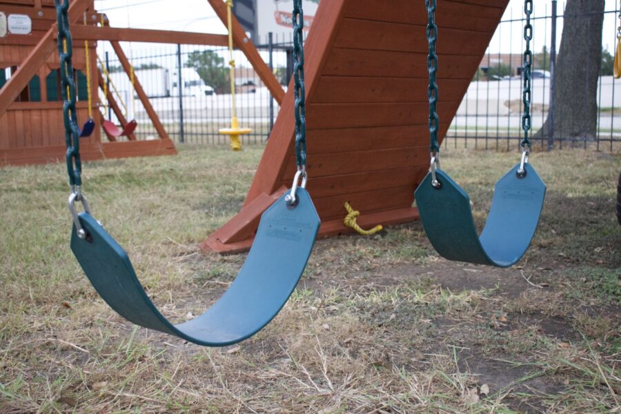 6.5 Jaguar Playcenter w/ Wood Roof, Treehouse Panels and Green DoubleWall Scoop Slide