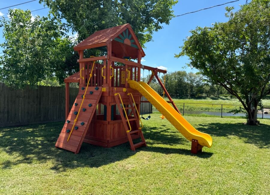 Parrot Island Fort XL Wood Roof, Snack Bar & Playhouse Panels Installed 6