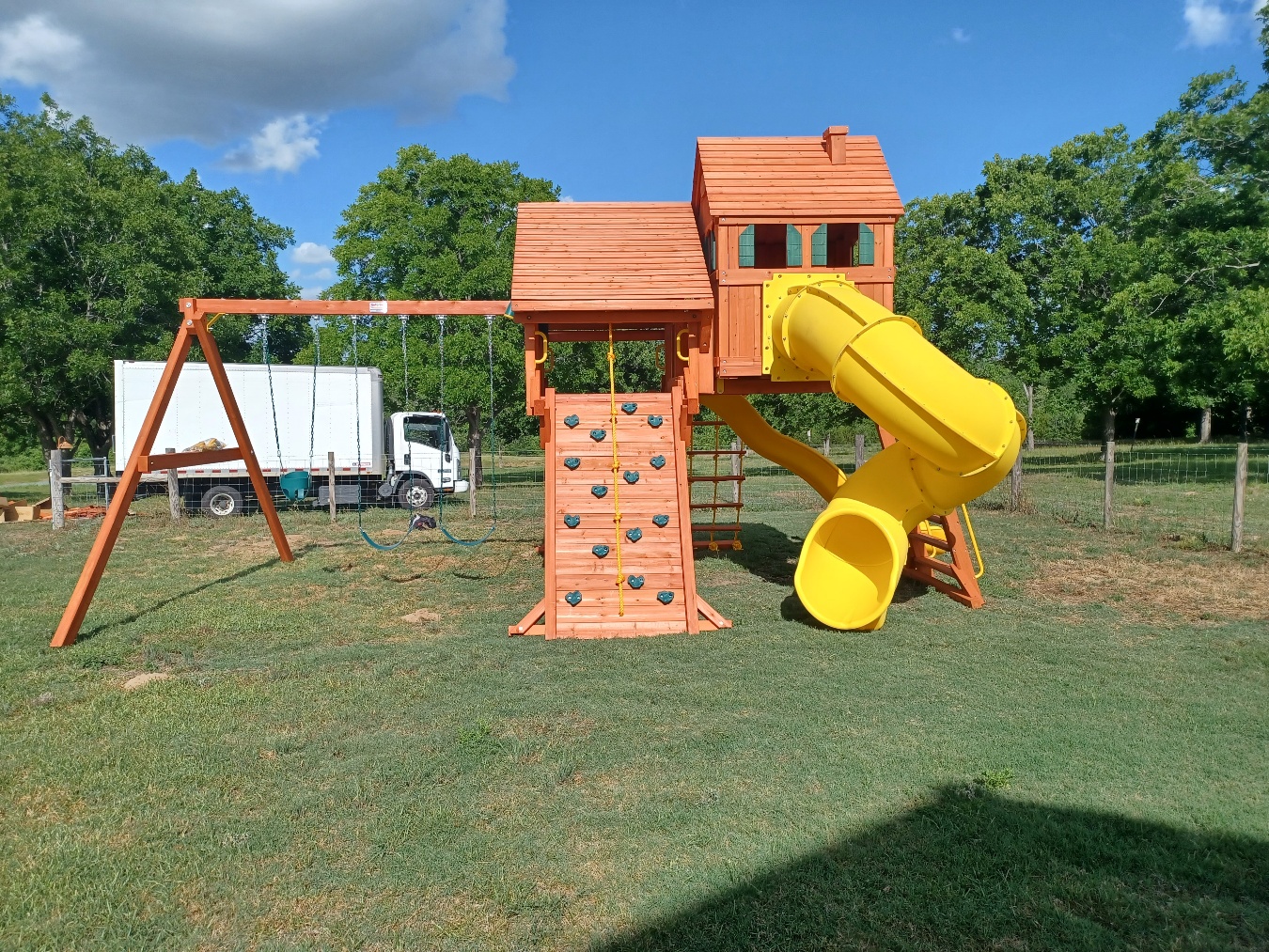 Parrot Island Fort: Wood Roof | Treehouse Panels | Yellow Wave Slide