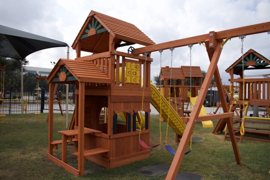 Parrot Island Fort w/Wood Roof, Snack Bar & Playhouse Panels