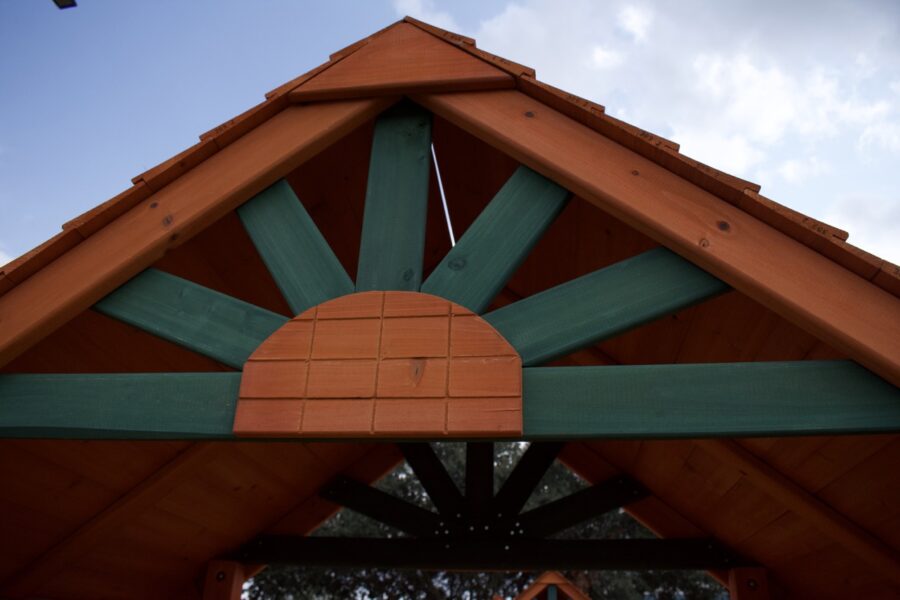 Parrot Island Fort w/Wood Roof, Snack Bar & Playhouse Panels