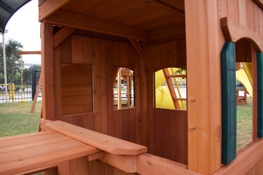 Parrot Island Fort w/Wood Roof, Snack Bar & Playhouse Panels